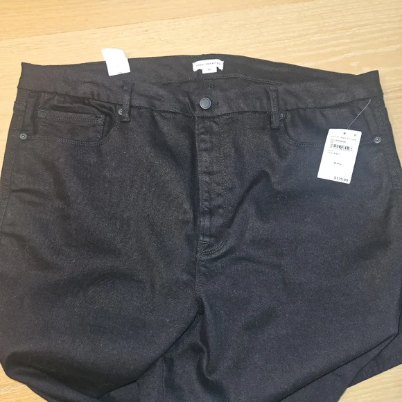 Good American Good Curve Straight Black Denim: 20 Plus 28" Inseam - Picture 6 of 13